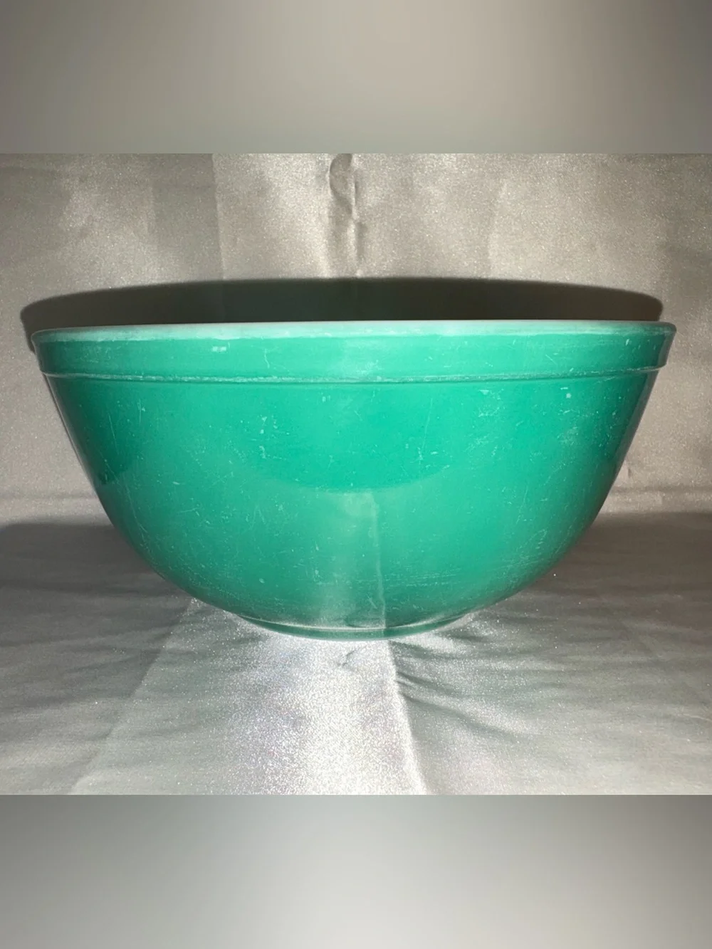 Pyrex Green Mixing Bowl #403 (2.5qt)